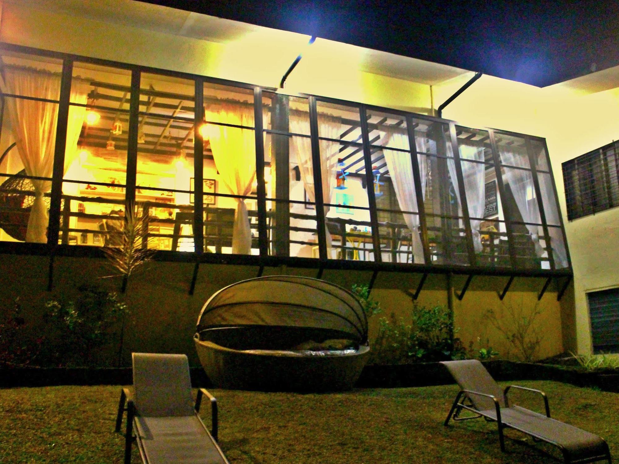Tagaytay Garden Budgetel - City Center Tagaytay City Exteriér fotografie