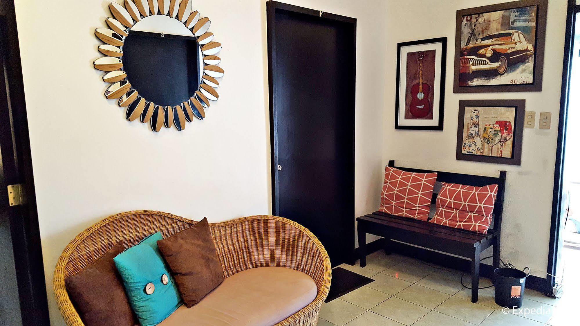 Tagaytay Garden Budgetel - City Center Tagaytay City Exteriér fotografie